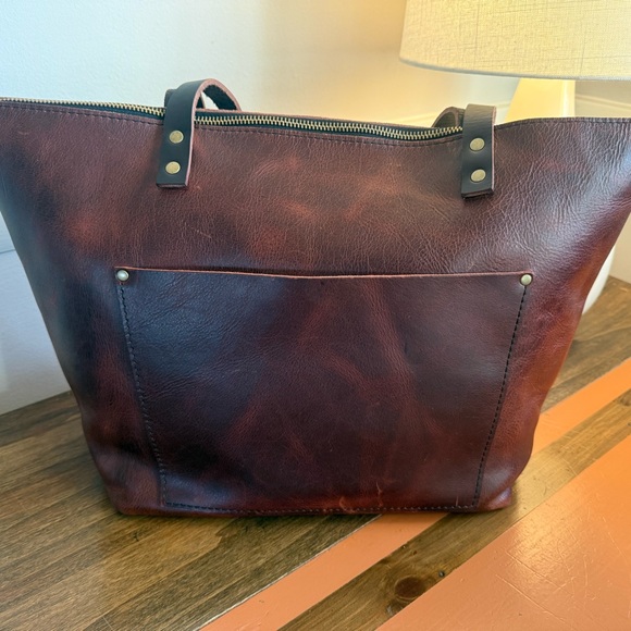 Portland Leather Goods- Large Tote in Lava - Picture 10 of 12
